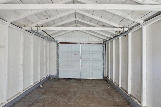 4644 Minnesota Ave, Saint Louis, MO 63111 - view of garage
