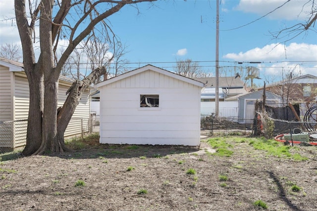 4644 Minnesota Ave, Saint Louis, MO 63111 - view of shed with fence
