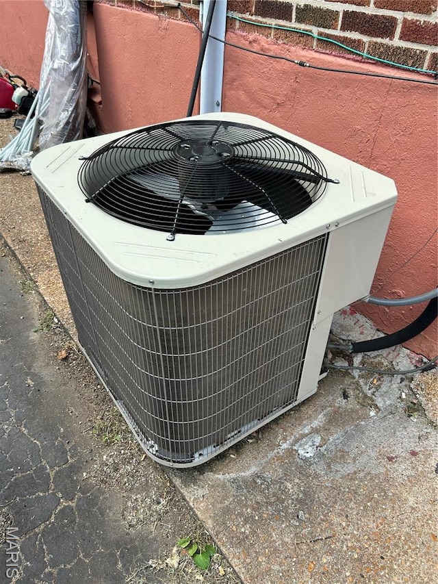 114 Bernhardt Ave, Saint Louis, MO 63121 - exterior view of a central AC unit