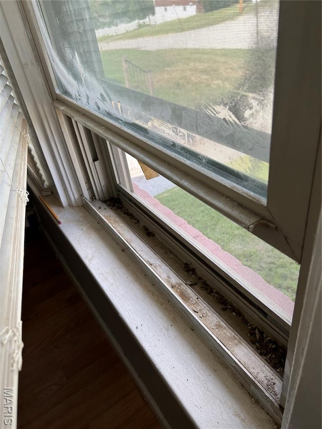 114 Bernhardt Ave, Saint Louis, MO 63121 - detailed view of wood finished floors