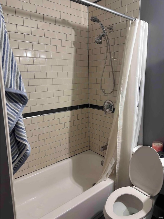 2803 Semple Ave, Saint Louis, MO 63120 - full bathroom featuring shower / bathtub combination with curtain and toilet