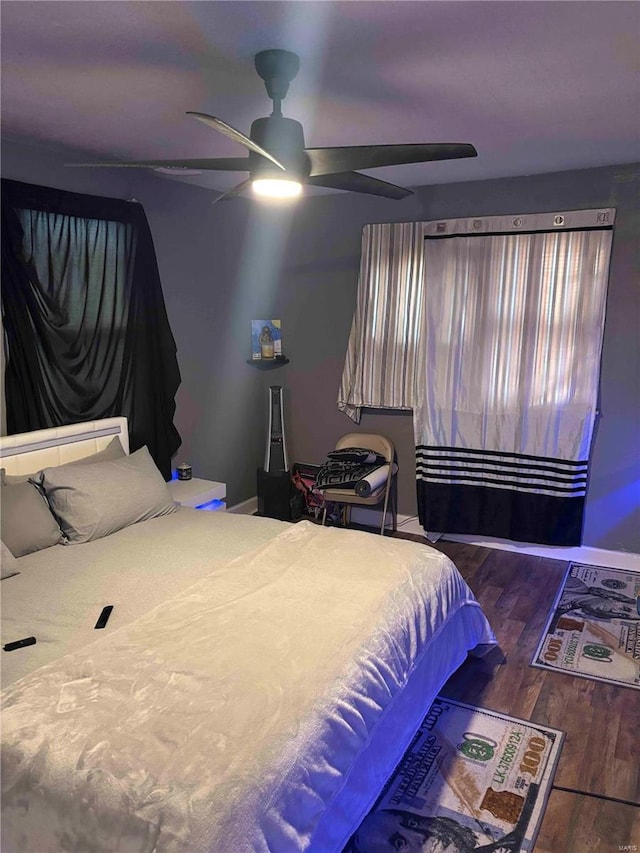 2803 Semple Ave, Saint Louis, MO 63120 - bedroom featuring wood finished floors and a ceiling fan