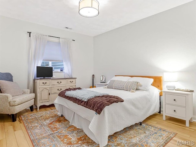 103 Evergreen Ct, Waterloo, IL 62298 - bedroom featuring light wood-style flooring
