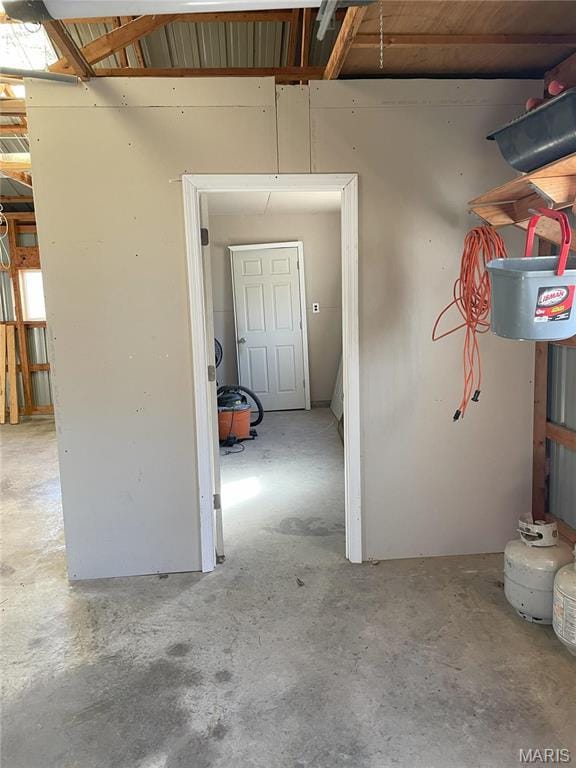 1770 Pigg Hollow Rd, Owensville, MO 65066 - view of garage