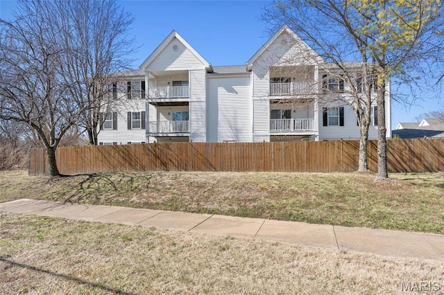 3605 Tracey Rich Unit 2B, Lemay Township, MO 63125 - view of front of home