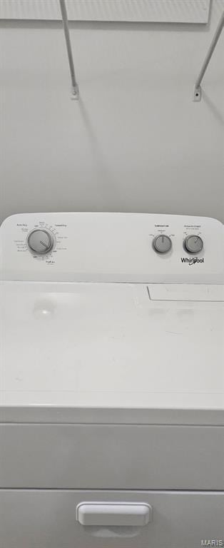 3605 Tracey Rich Unit 2B, Lemay Township, MO 63125 - washroom with washer / dryer