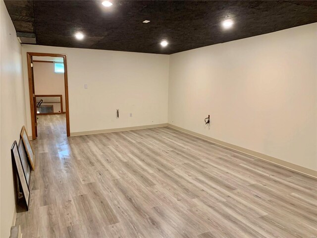 2903 Lesmer Ct, Overland, MO 63114 - spare room featuring light wood-style flooring, baseboards, and recessed lighting
