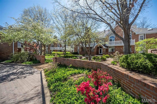 12 Country Club Ter, Glendale, MO 63122 - view of property's community with a residential view