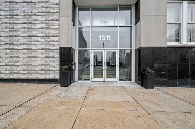 1511 Locust St Unit 101, Saint Louis, MO 63103 - entrance to property with french doors and stone siding