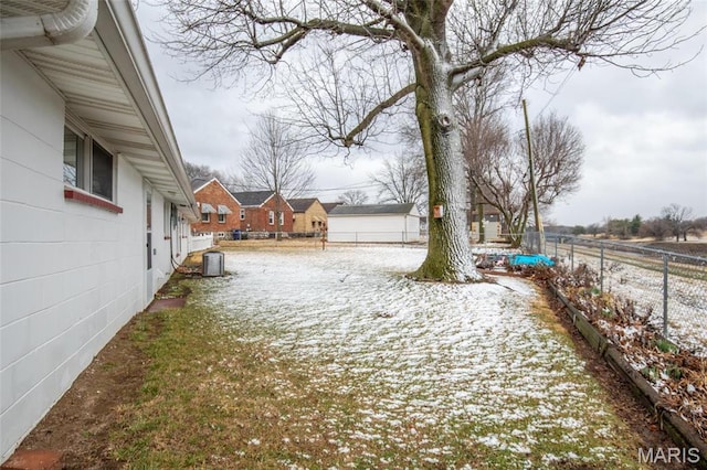 7080 Plainview Ave, Saint Louis, MO 63109 - view of yard with central AC