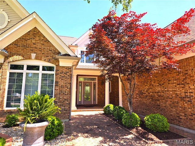 12537 Clark Manor Cir, Creve Coeur, MO 63141 - property entrance featuring brick siding