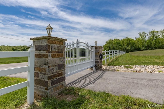 11400 State Road C, Hillsboro, MO 63050 - view of gate