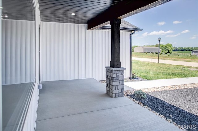 1002 Brianna Ct, Jerseyville, IL 62052 - view of patio / terrace