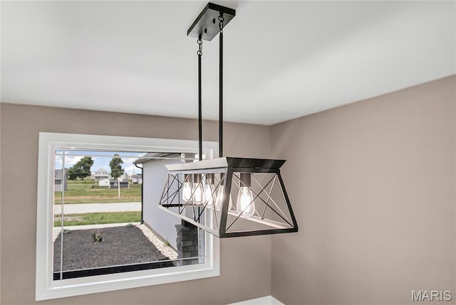 1002 Brianna Ct, Jerseyville, IL 62052 - detailed view of baseboards
