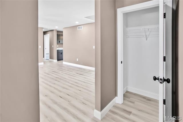 1002 Brianna Ct, Jerseyville, IL 62052 - corridor featuring light wood-style floors and recessed lighting