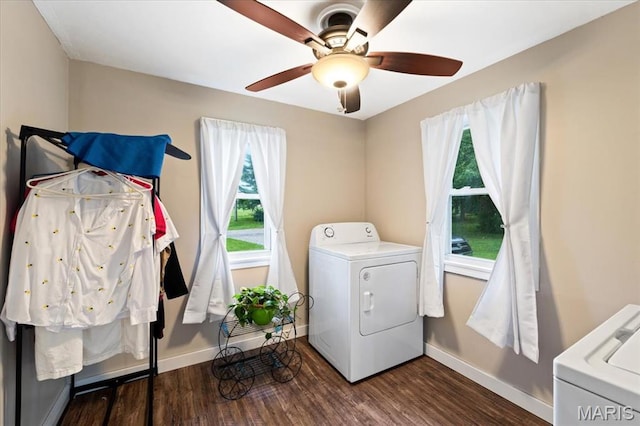 6405 S Ronnie Dr, Waterloo, IL 62298 - laundry area featuring washer / clothes dryer, wood finished floors, and a ceiling fan