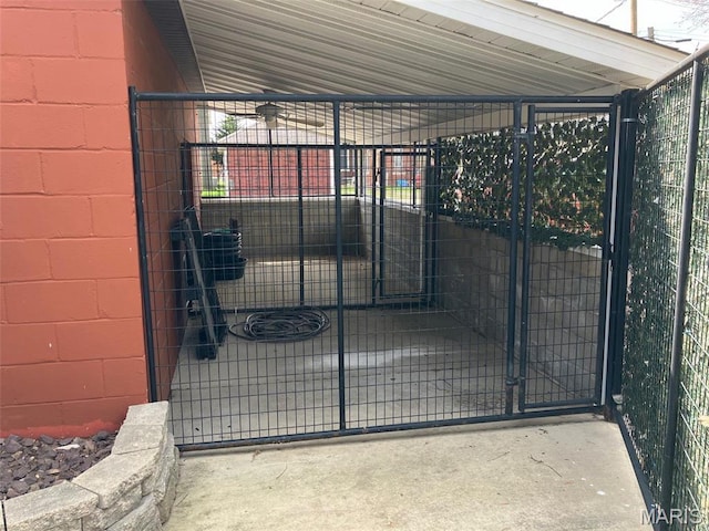 550 N 4th St, Breese, IL 62230 - view of gate