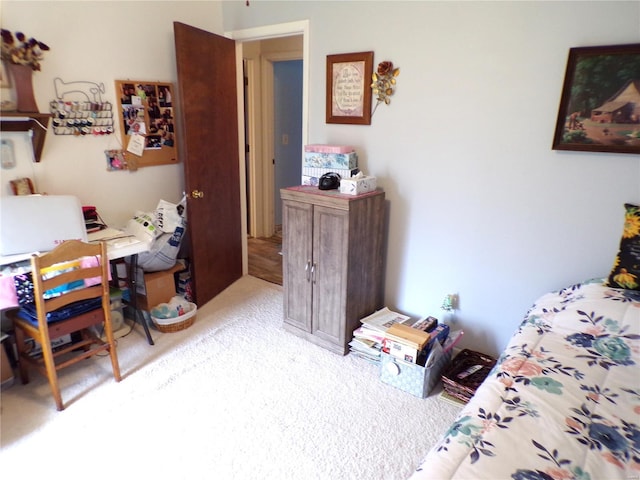508 N Galloway Rd, Vandalia, MO 63382 - bedroom with light carpet
