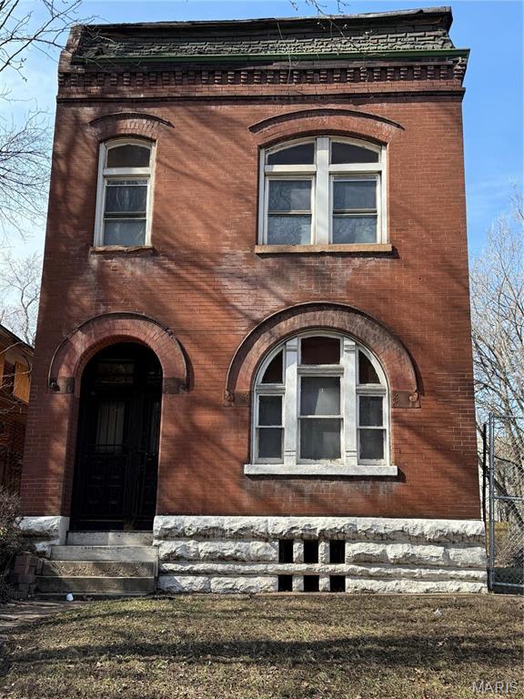 1409 E Grand Blvd, Saint Louis, MO 63107 - photo 1