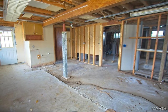 1153 Red Fox Rd, Camdenton, MO 65324 - view of below grade area