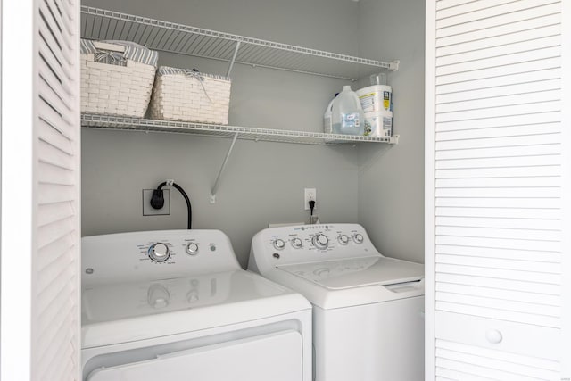 24345 State Rte Ww Unit 46, Saint Genevieve, MO 63670 - laundry room featuring washing machine and dryer