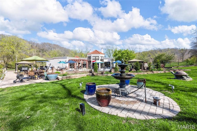 651 Kiefer Creek Rd, Ballwin, MO 63021 - view of property's community featuring a gazebo and a lawn