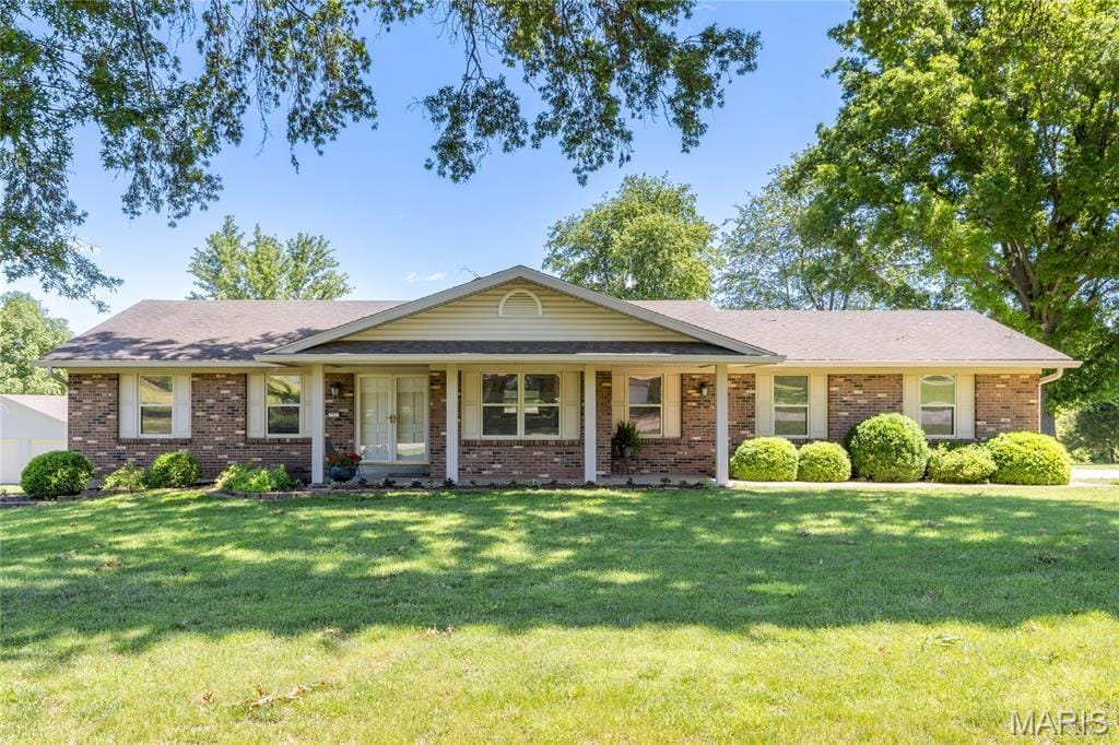 1054 Blue Wing Dr, Saint Charles, MO 63304 - photo 1