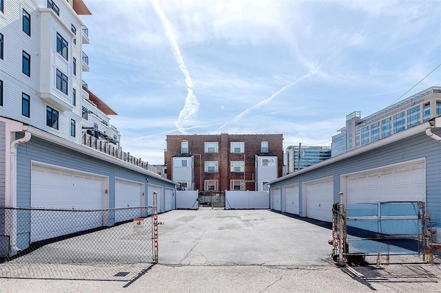 4561 Laclede Ave Unit B, Saint Louis, MO 63108 - view of street featuring community garages