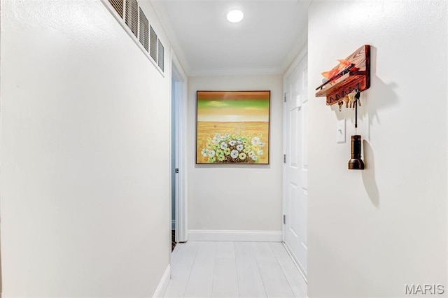 4561 Laclede Ave Unit B, Saint Louis, MO 63108 - hall featuring baseboards and ornamental molding