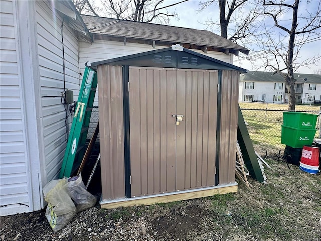 207 S Main St, Licking, MO 65542 - view of shed featuring fence