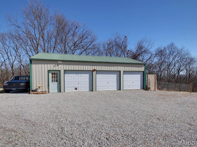 14160 Turkey Run Ct, New London, MO 63459 - view of detached garage