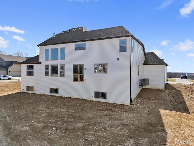 1 Canebrake Ct, Wentzville, MO 63385 - rear view of property featuring central air condition unit