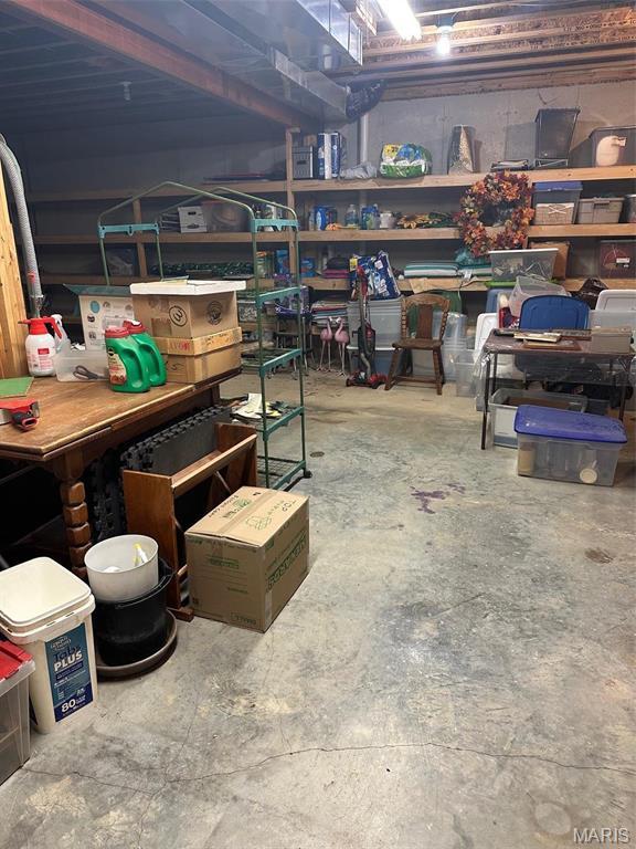17205 Elk Prairie Dr, Rolla, MO 65401 - view of storage