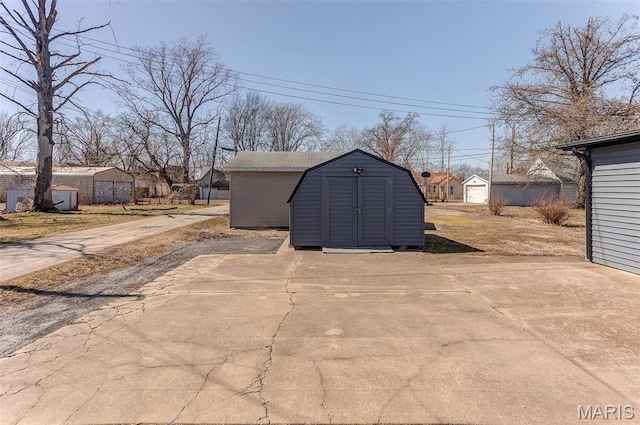 424 N College St, Centralia, IL 62801 - view of shed