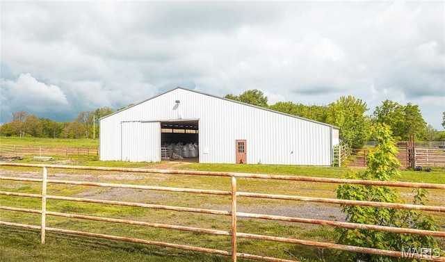24265 Vinyard Rd, Cuba, MO 65453 - view of pole building with an exterior structure