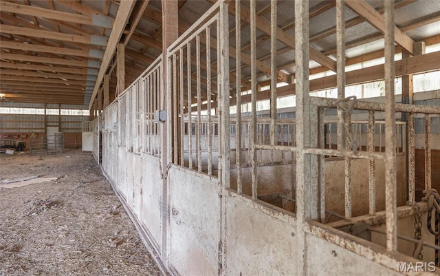 24265 Vinyard Rd, Cuba, MO 65453 - view of horse barn