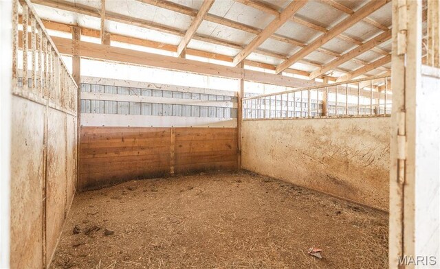 24265 Vinyard Rd, Cuba, MO 65453 - view of stable