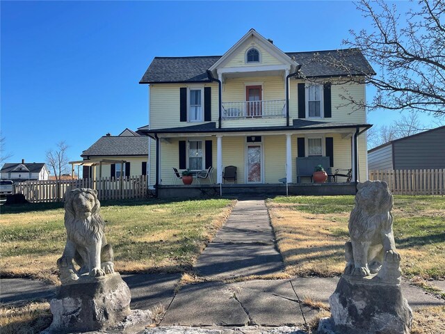 506 E Jefferson St, Perry, MO 63462 - victorian house featuring a porch