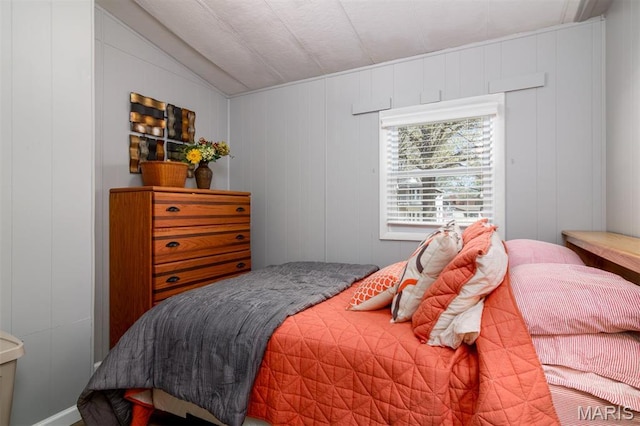 2 S Circle Dr, Carlyle, IL 62231 - bedroom with a decorative wall and lofted ceiling