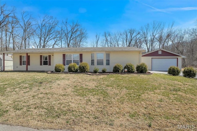6072 Kingsway, House Springs, MO 63051 - ranch-style house featuring an outdoor structure, a garage, and a front yard