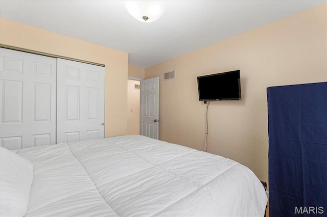 9 Amber Ridge Ct, High Ridge, MO 63049 - bedroom featuring a closet