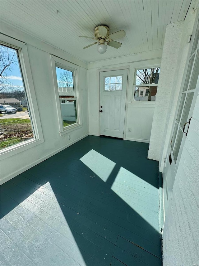 1522 E 5th St, Washington, MO 63090 - unfurnished sunroom with healthy amount of natural light