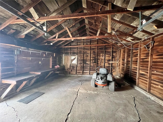601 S Elm St, Center, MO 63436 - view of garage