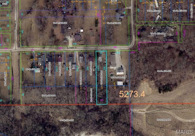 1046 E Water St, Hillsboro, IL 62049 - photo 8