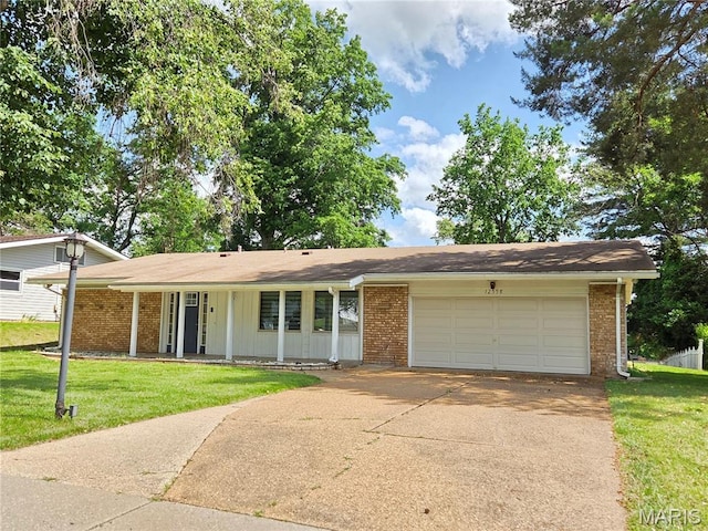 12558 Pepperwood Dr, Saint Louis, MO 63146 - photo 1