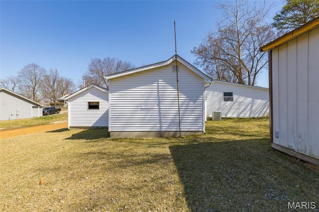 1005 Tyler St, Park Hills, MO 63601 - view of property exterior with a yard and central air condition unit