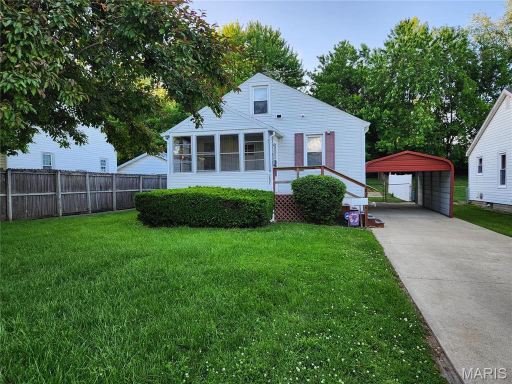 3602 Coronado St, Alton, IL 62002 - photo 1