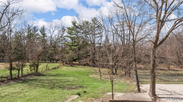 307 S State Highway 47, Warrenton, MO 63383 - view of yard