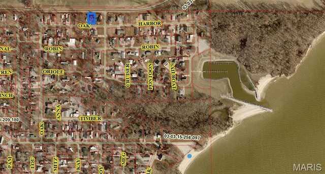 19983 Oak Dr, Carlyle, IL 62231 - aerial map of property and surrounding area with property parcel outlined