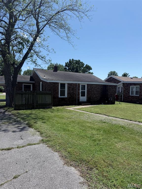 328 Helen St, Sikeston, MO 63801 - photo 6